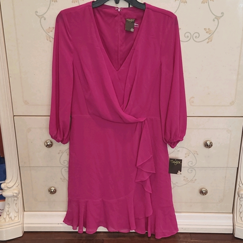Taylor fuchsia dress.
